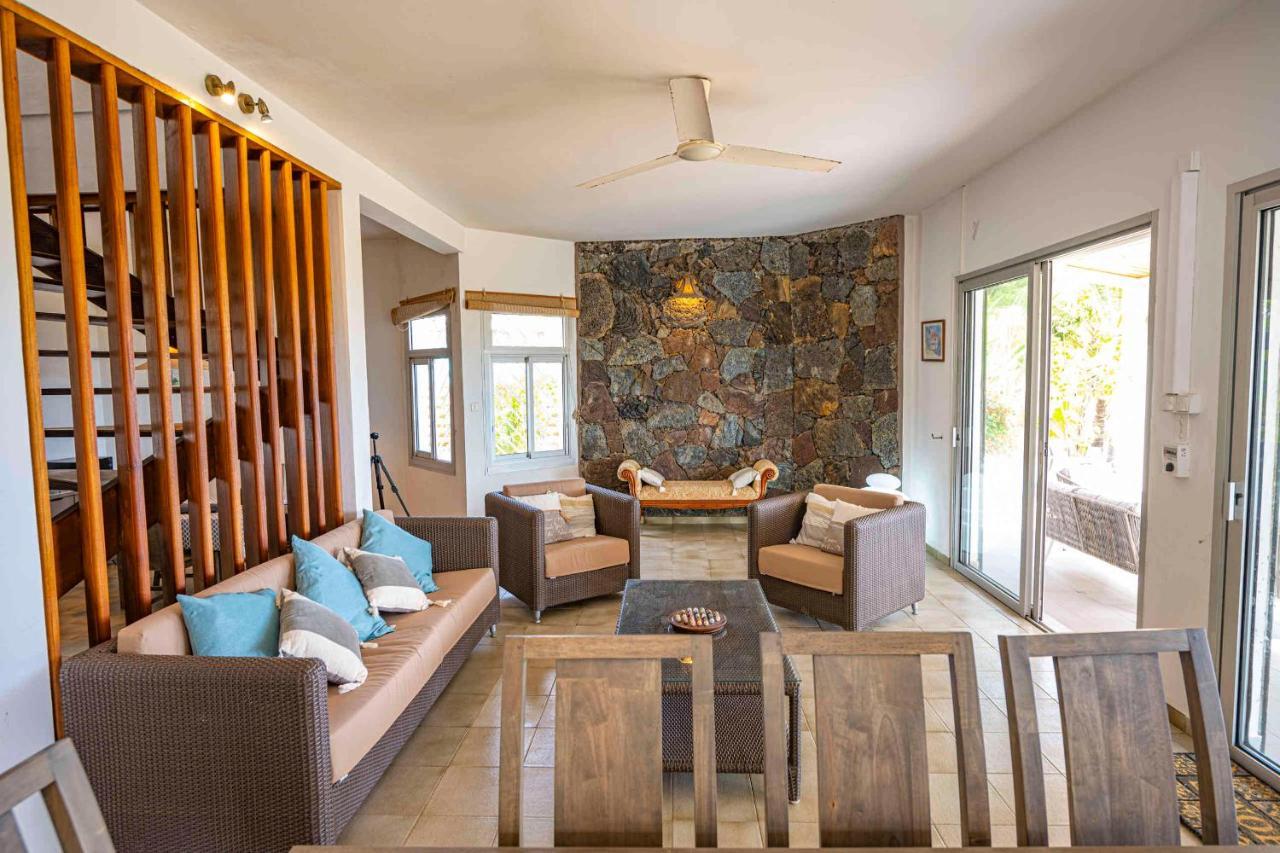 Villa Coco Des Sables Acces Direct Au Lagon La Saline Le Bains Luaran gambar